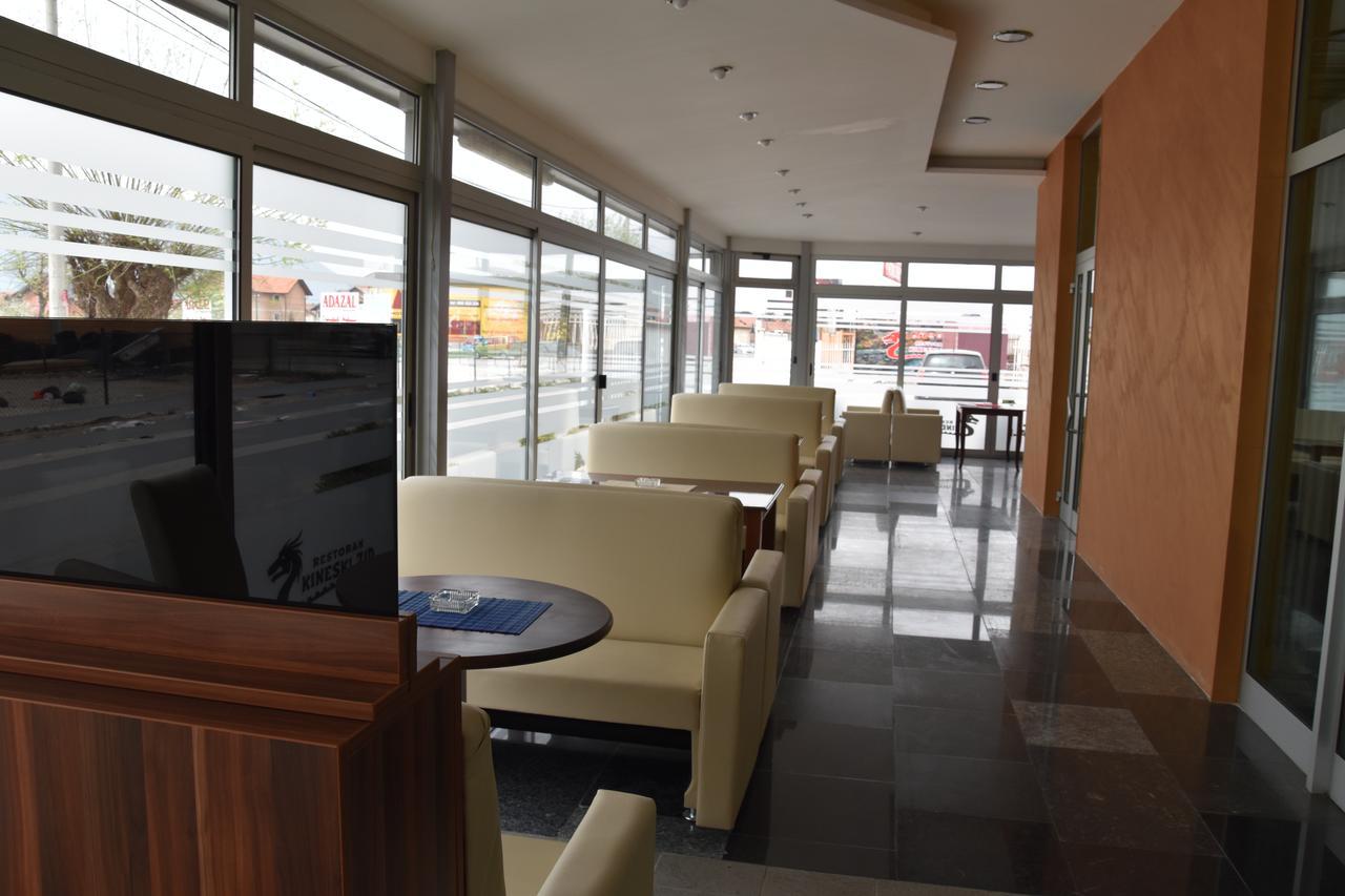 Hotel & Restaurant Great Wall - Airport 塞拉耶佛 外观 照片
